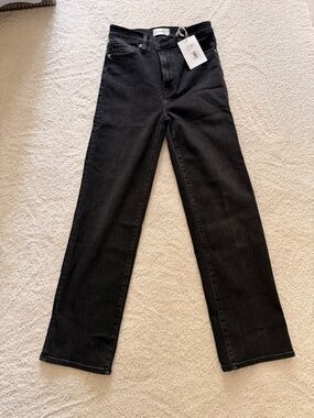 BRAND NEW FRAME High-Rise Straight Leg Jeans - Black
